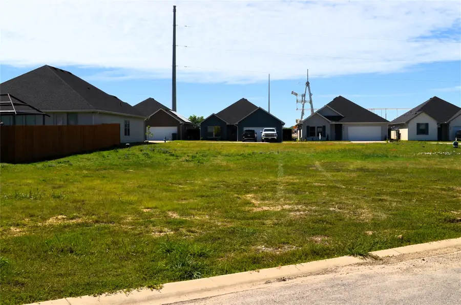 321 Preston Road, Mabank, TX 75147 - #2