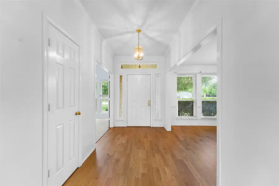 830 S Clinton Lane, Midlothian, TX 76065 - #2