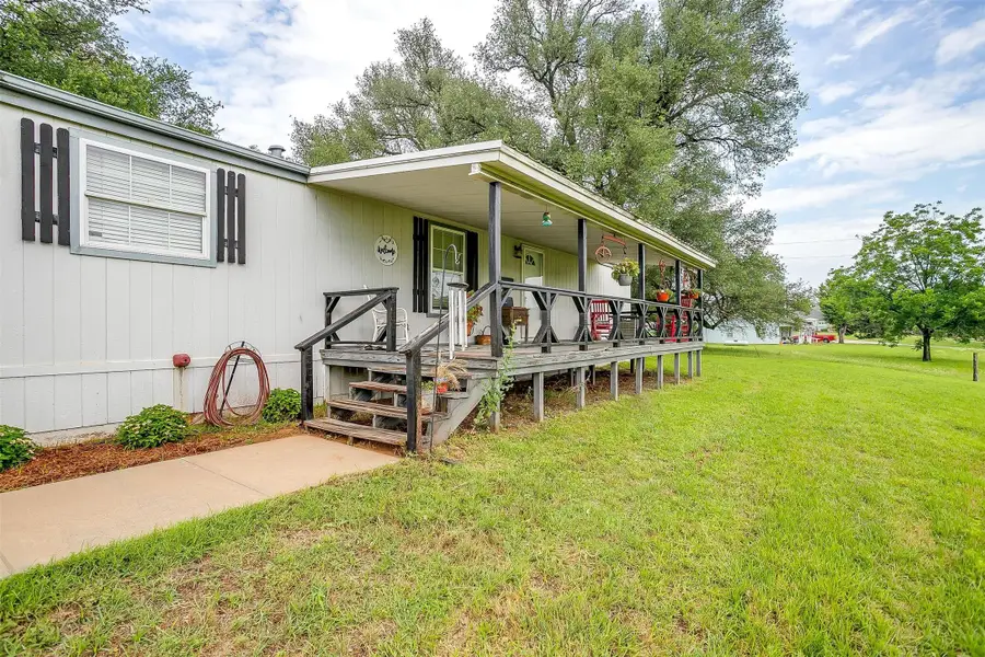 421 Red Bluff Circle, Millsap, TX 76066 - #3
