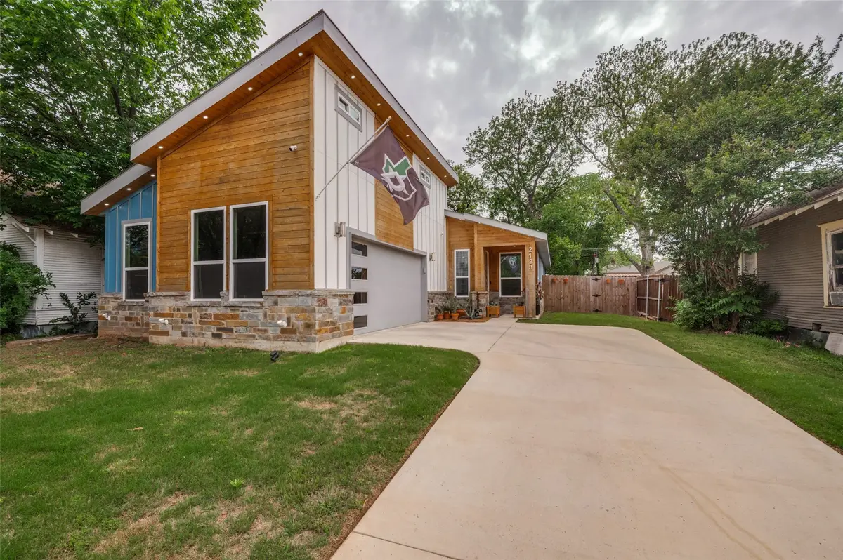 2123 Ramsey Avenue, Dallas, TX 75216 - #1