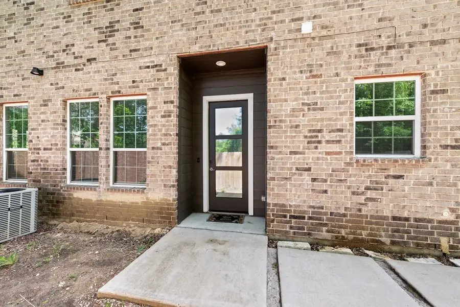 215 Idle Creek Lane, Desoto, TX 75115 - #3