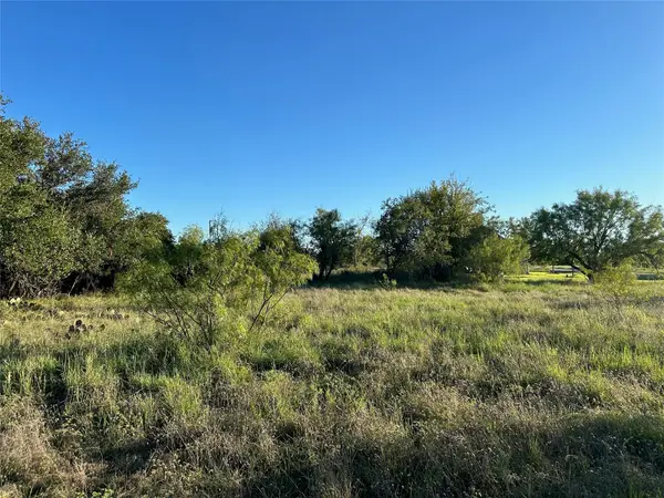 263 Feather Bay Drive, Brownwood, TX 76801