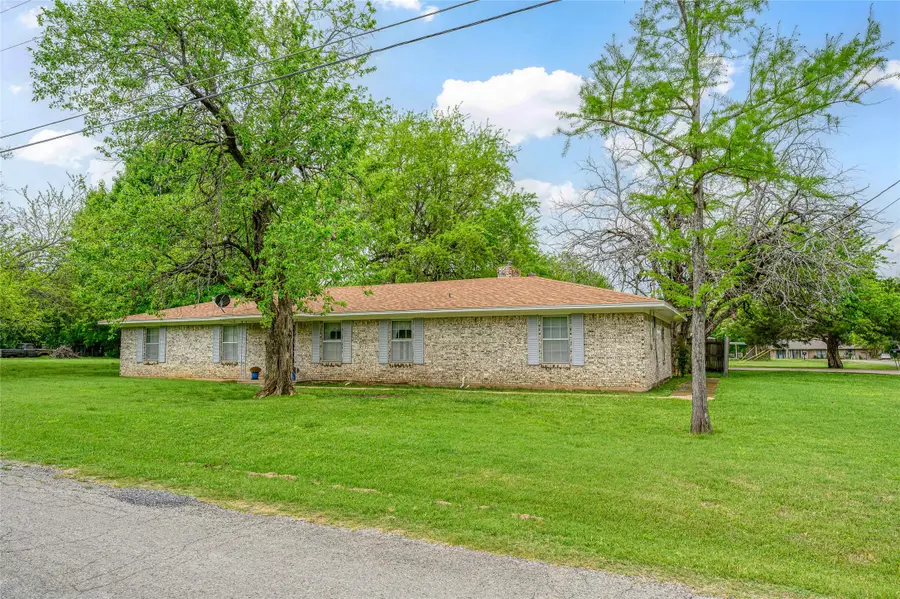 311 N Britton Street, Tom Bean, TX 75491 - #2