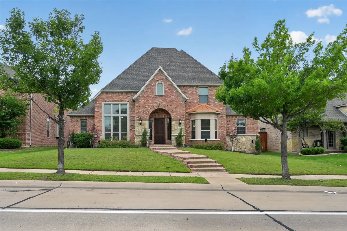 2416 Lady Of The Lake Boulevard, Lewisville, TX 75056 - #1