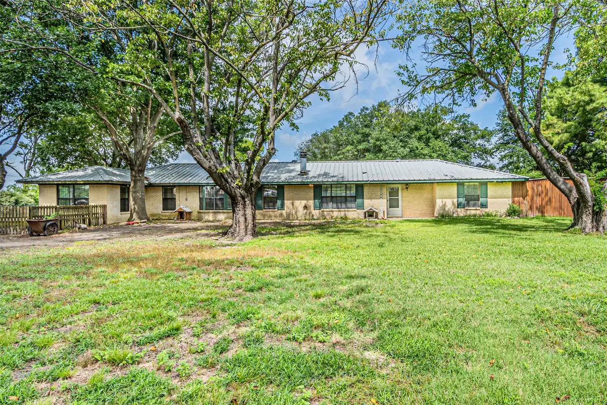 7821 N State Highway 34, Oak Ridge, TX 75161 - #1