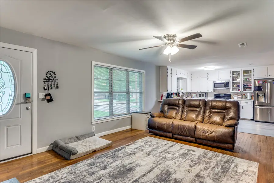 501 Lindsey Street, Bowie, TX 76230 - #3