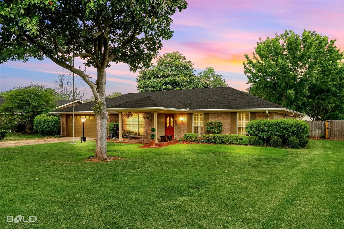 203 Kensington Avenue, Bossier City, LA 71111 - #1