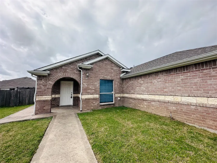 2013 Deniro Drive, Fort Worth, TX 76134 - #2
