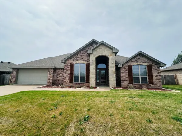 802 Wandering Court, Granbury, TX 76049