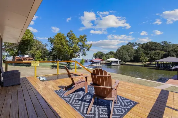 124 Peninsula Point Terrace, Mabank, TX 75156