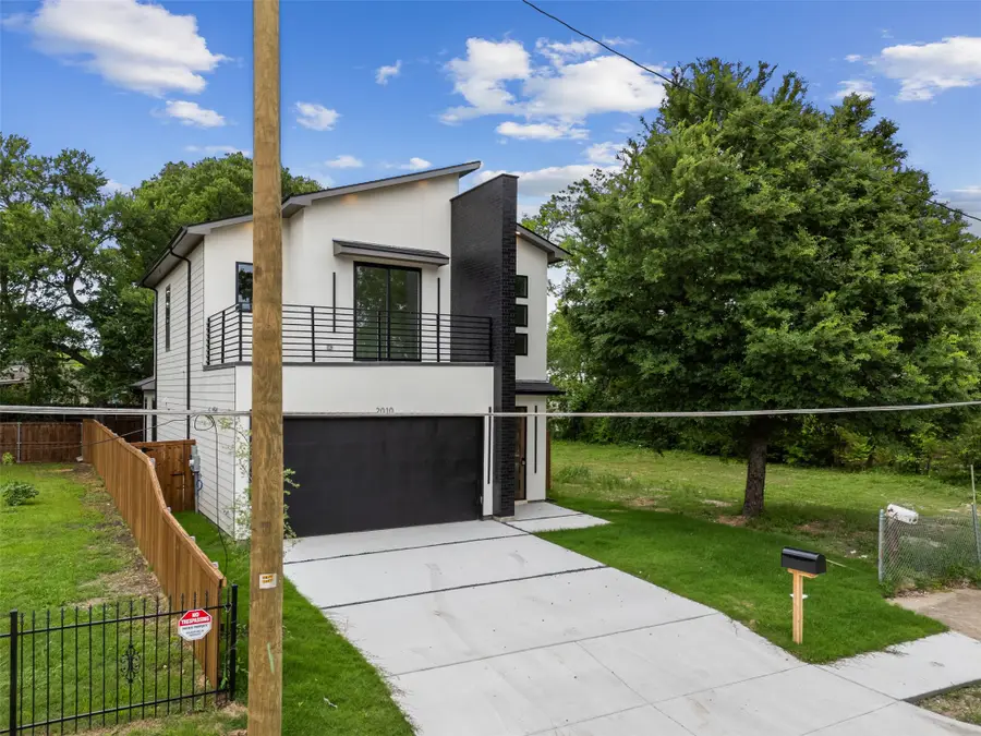 2010 Life Avenue, Dallas, TX 75212 - #2