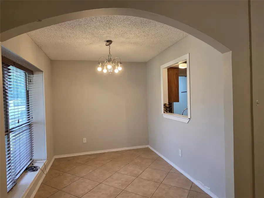 1613 S Bent Tree Trail, Grand Prairie, TX 75052 - #3