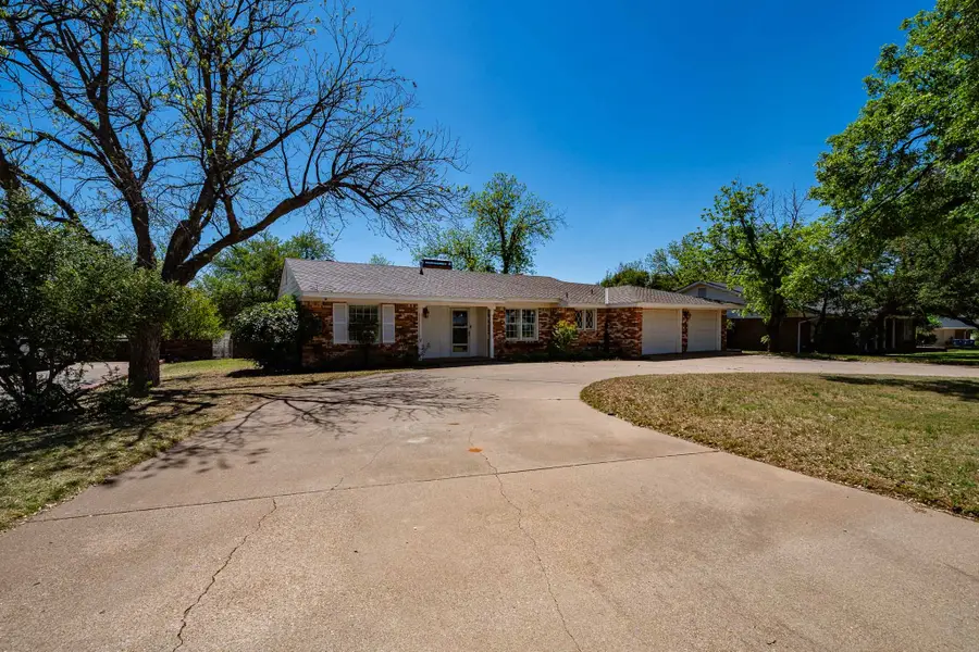 1902 Country Club Drive, Sweetwater, TX 79556 - #3