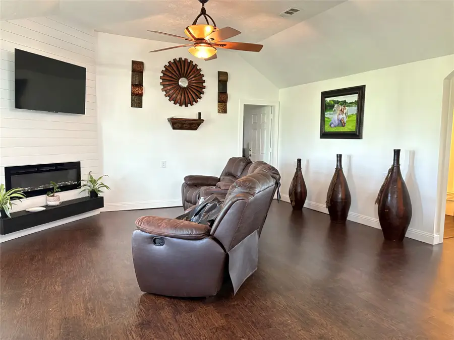 18270 County Road 4160, Frost, TX 76641 - #2