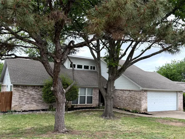 4610 Bellefontaine Court, Arlington, TX 76017