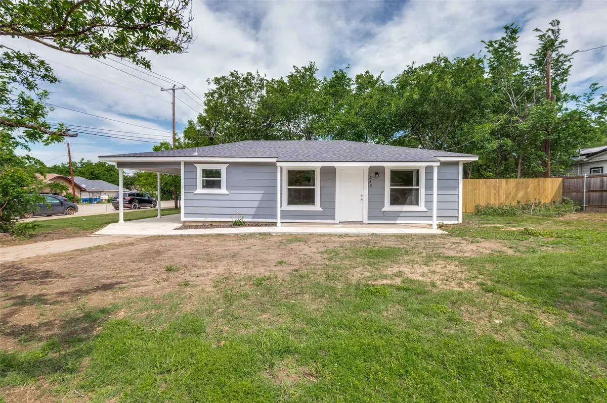 210 W Shelton Street, Alvarado, TX 76009 - #1