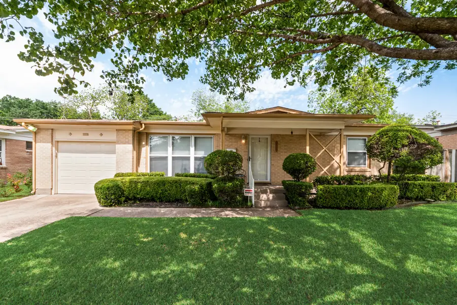 10853 Sharondale Lane, Dallas, TX 75228 - #2