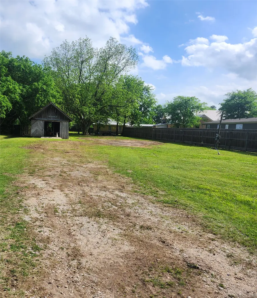 104 E Pecan, Sadler, TX 76264 - #3