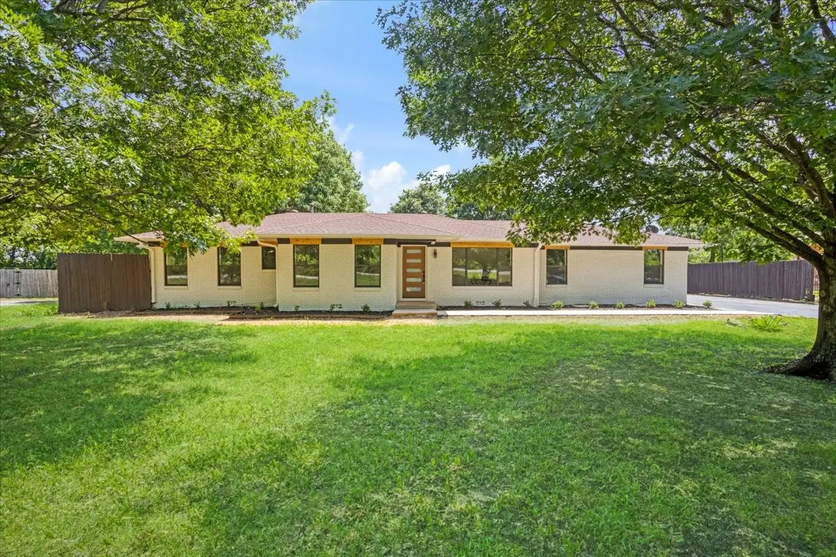4166 W Houston Street, Sherman, TX 75092 - #1