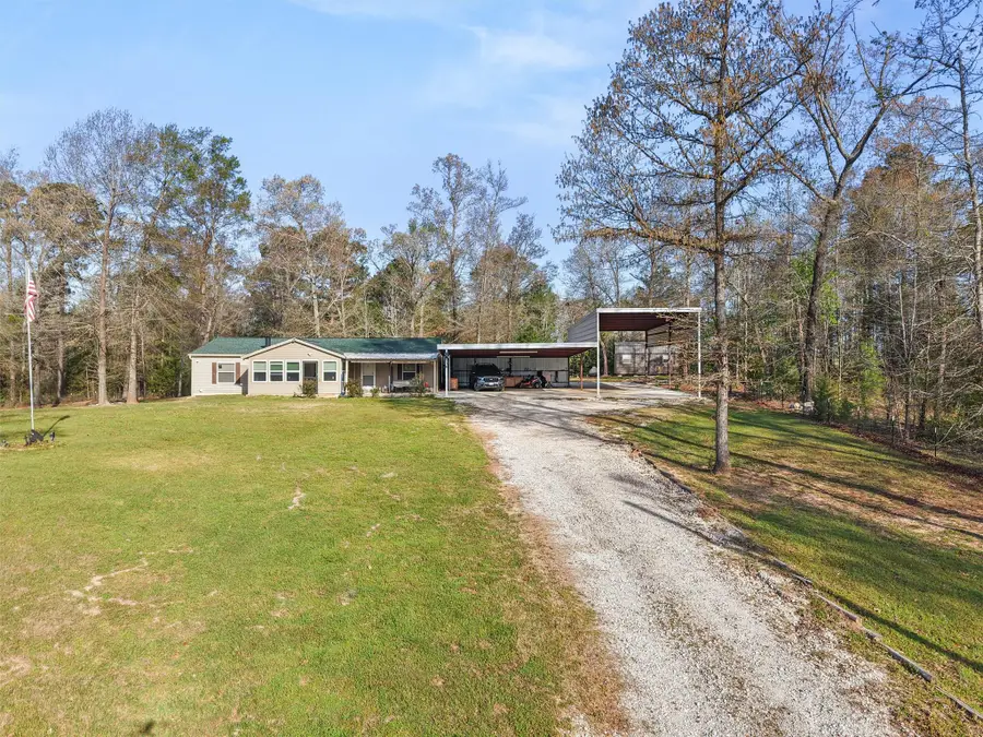 136 W Basil Drive, Diana, TX 75640 - #2