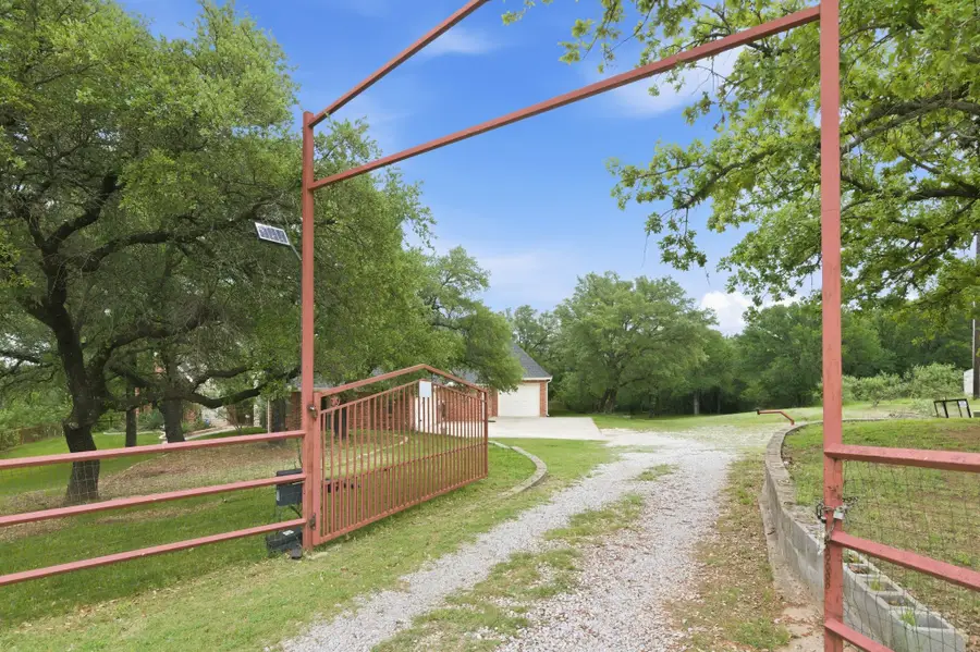 1012 Vista Hills Drive, Reno, TX 76082 - #2