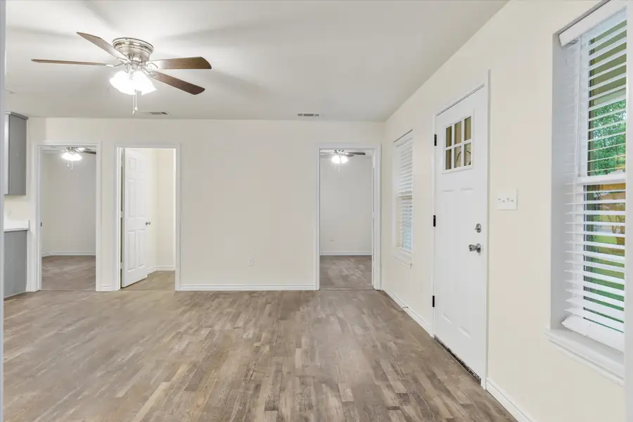 1015 W Park Drive, Wills Point, TX 75169 - #3