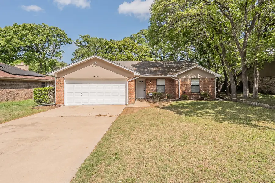 912 Red Oak Street, Azle, TX 76020 - #2