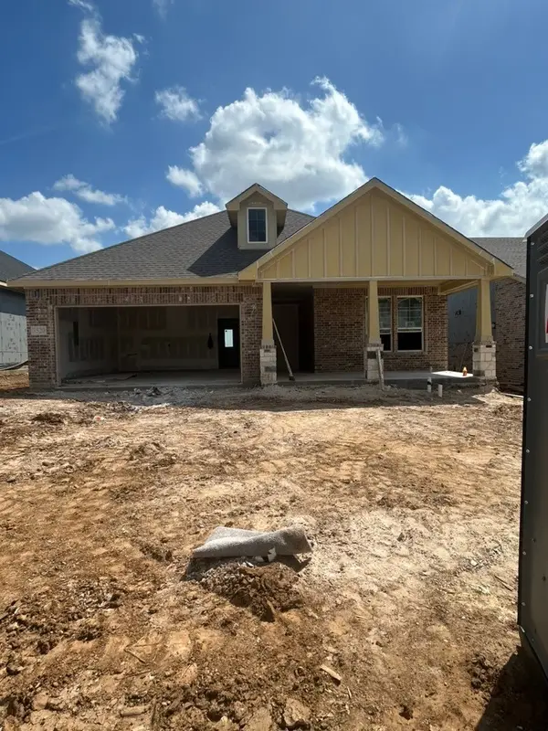 3520 Helena Street, Gainesville, TX 76240