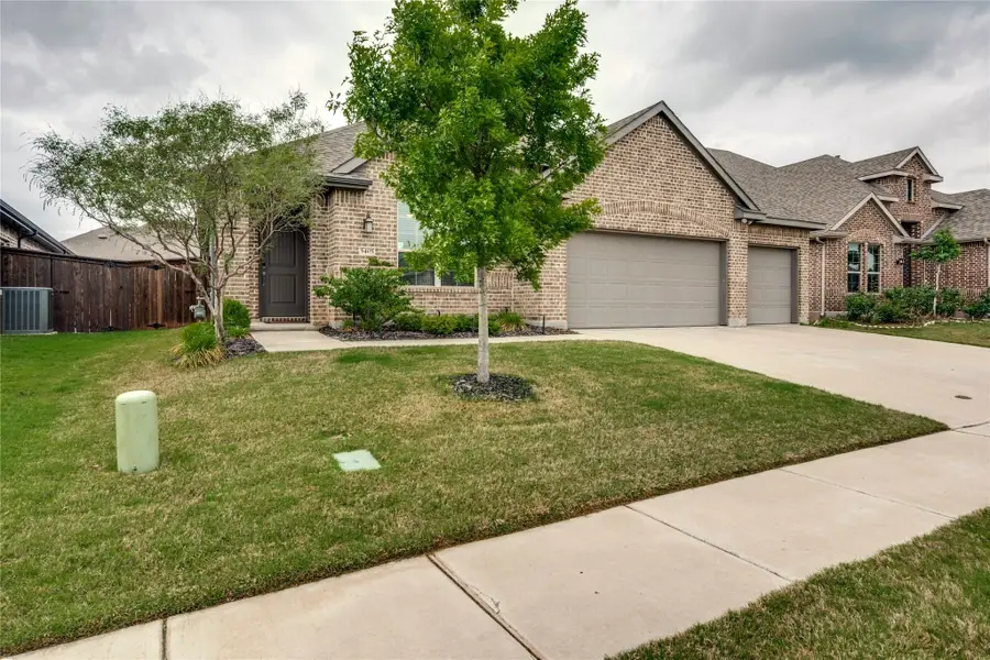 5405 High Pointe Drive, Haltom City, TX 76137 - #3