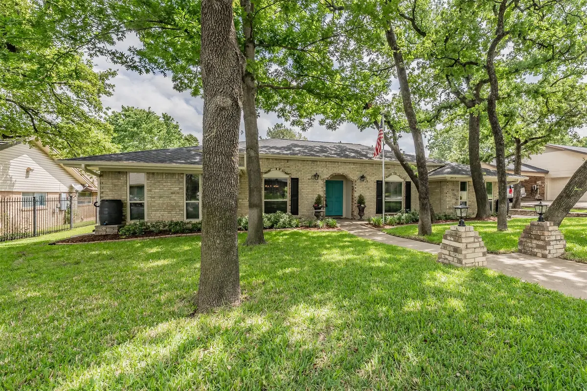 2872 Winterhaven, Hurst, TX 76054 - #1