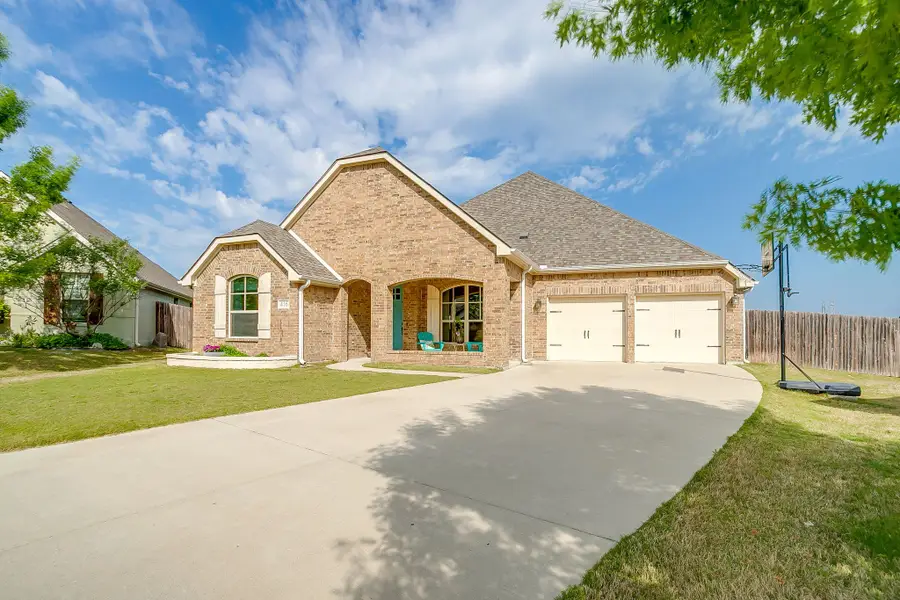416 Bluffside Trail, Benbrook, TX 76126 - #2