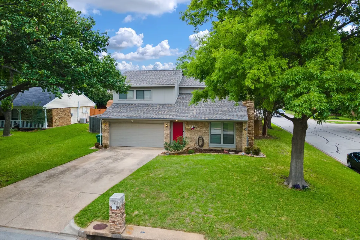 1167 Silverlake Drive, Grapevine, TX 76051 - #1