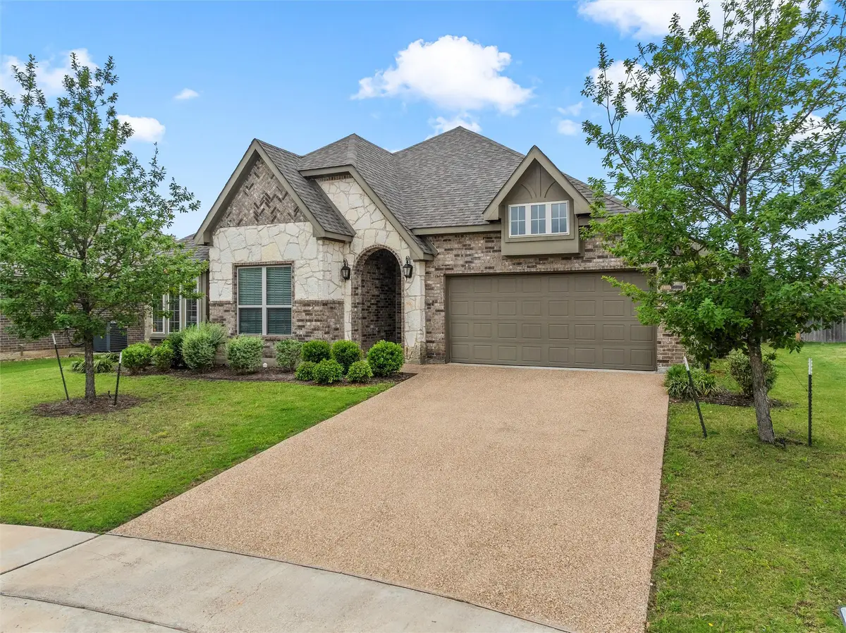905 Heriot Court, McGregor, TX 76657 - #1