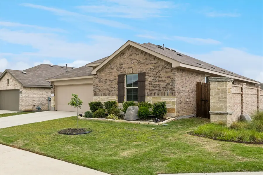 5913 Silverjack Trail, Denton, TX 76226 - #2