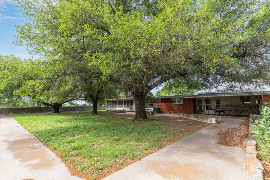 1025 S Us Highway 281, Stephenville, TX 76401 - #2