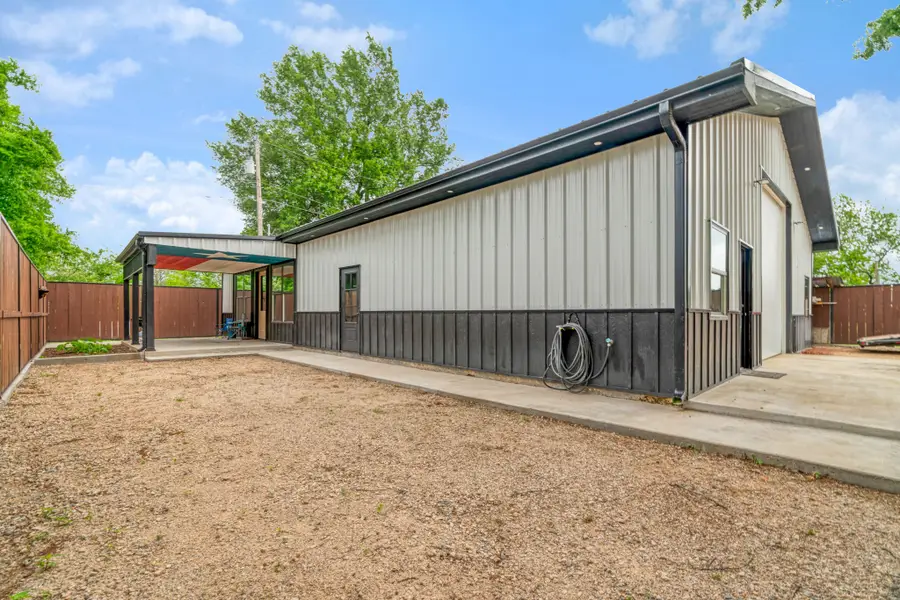 140 N Cedar, Blossom, TX 75416 - #3