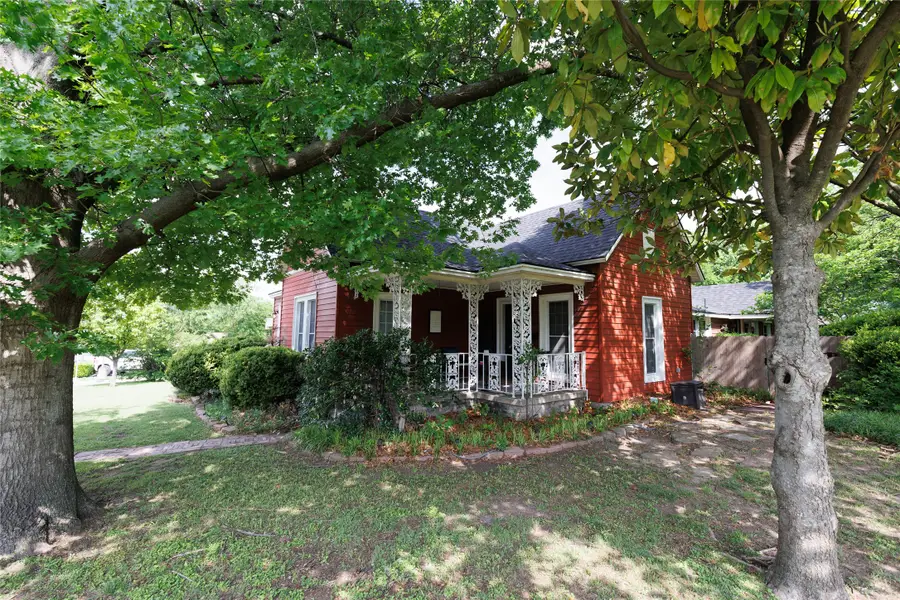 510 W Walnut Street, Decatur, TX 76234 - #3