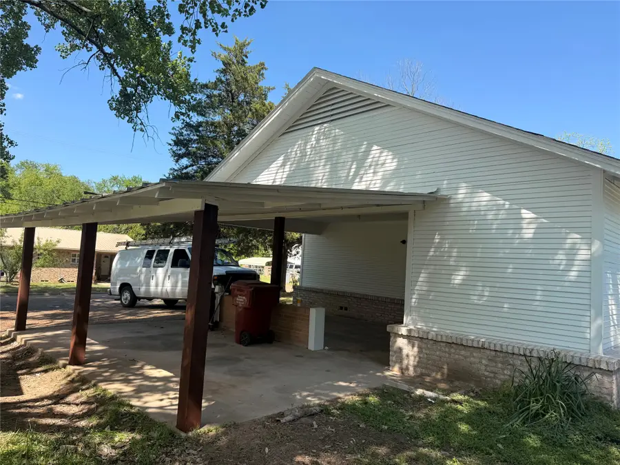 200 Miller Street, Mount Vernon, TX 75457 - #2