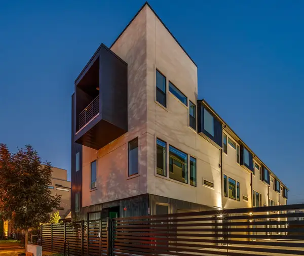 2900 Hawthorne Avenue #103, Dallas, TX 75219