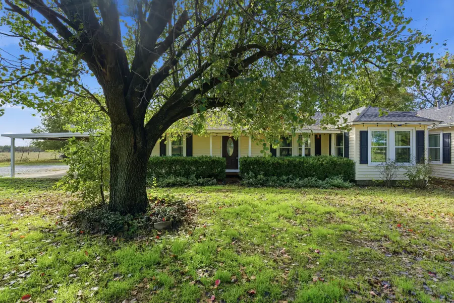 3420 Springfield Road, Springtown, TX 76082 - #2