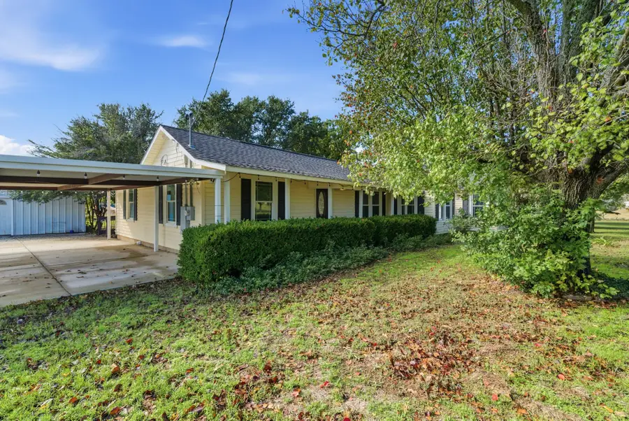 3420 Springfield Road, Springtown, TX 76082 - #3