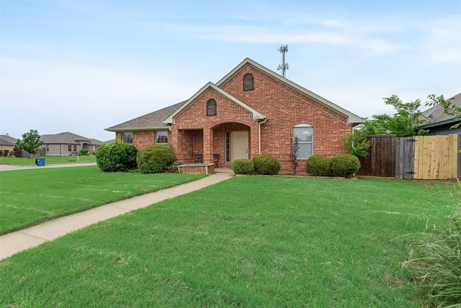 828 Greenview Court, Aubrey, TX 76227 - #3