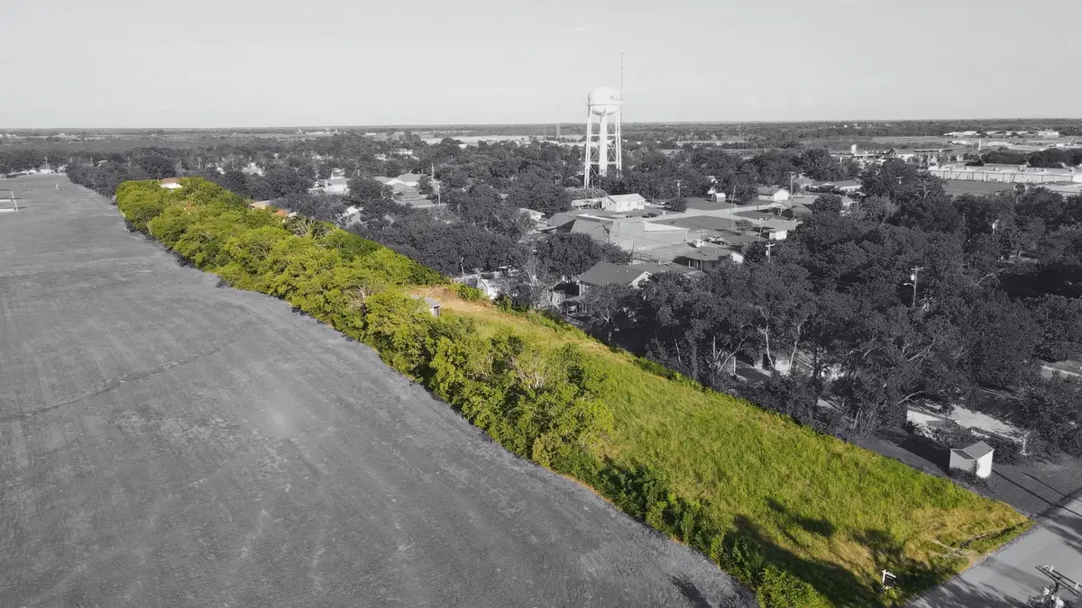 404 N Alton Street, Kaufman, TX 75142 - #1