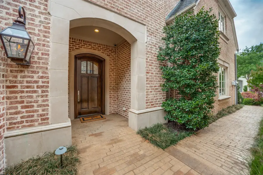 32 Fawn Wood Drive, Dallas, TX 75248 - #2