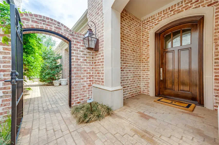 32 Fawn Wood Drive, Dallas, TX 75248 - #3