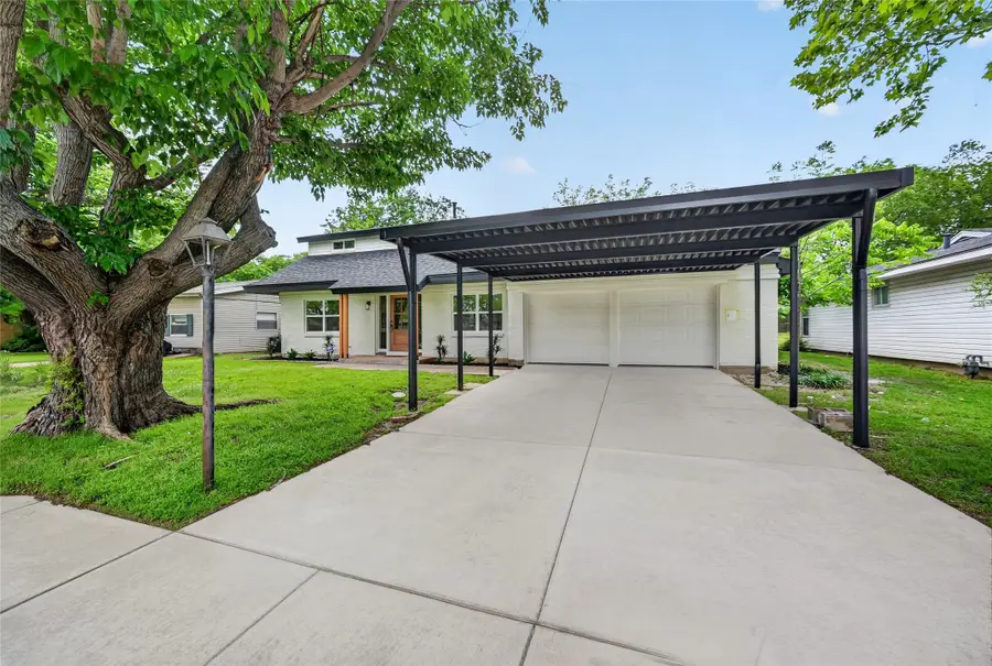 313 Western Avenue, Saginaw, TX 76179 - #2