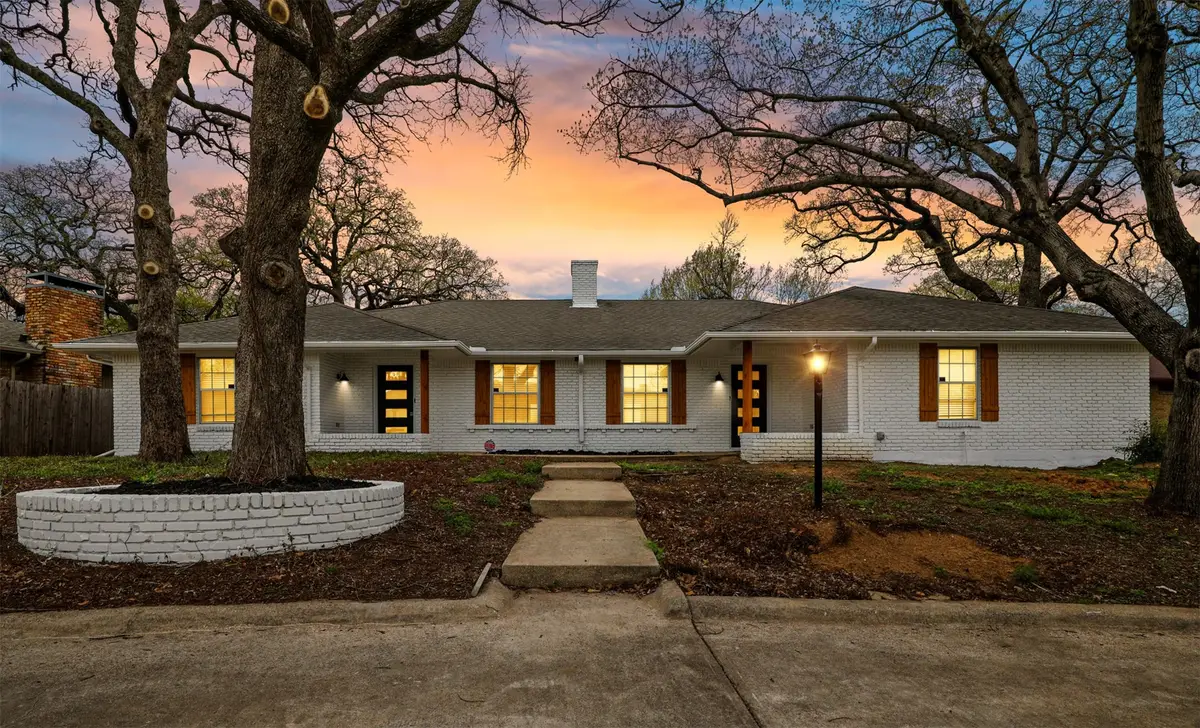 3522 Shady Valley Drive, Pantego, TX 76013 - #1