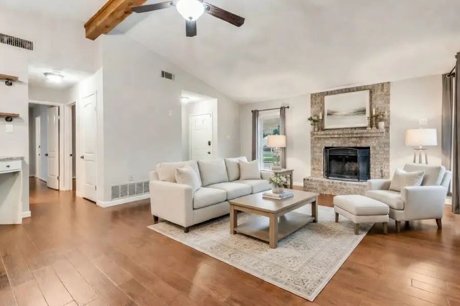 1041 S Riverside Drive, Grapevine, TX 76051 - #3