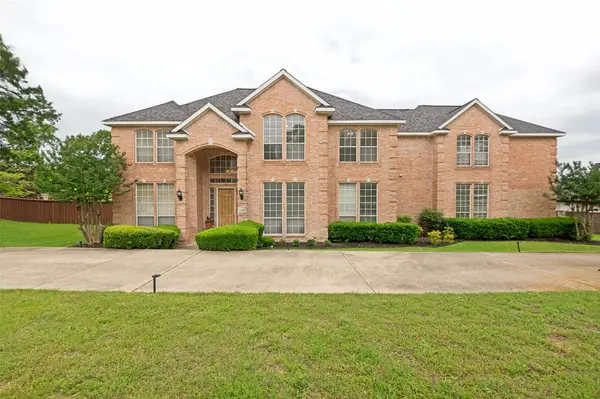 1119 Shallow Bend Drive, DeSoto, TX 75115