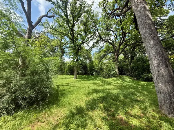 5408 Sam Calloway Road, River Oaks, TX 76114